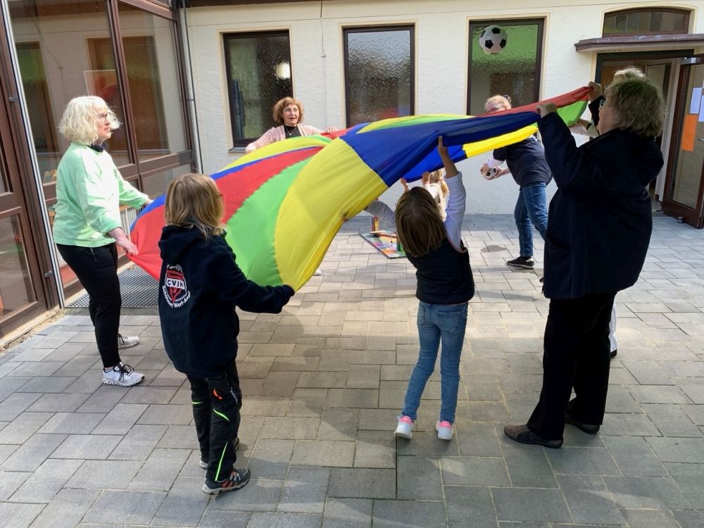 Karabinerherz steht für die Liebe Gottes - Nach dem Zentralen Lippischen Kindergottesdienst: Zeit zum Spielen. Foto: Lippischer Landesverband für Kindergottesdienst