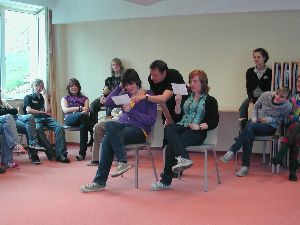 Integration war Thema - Norbert Scherpe, Integrationsbeauftragter der Stadt Minden, arbeitete mit den Jugendlichen zum Thema Integration.