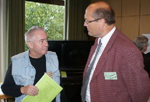 Krieg soll nach Gottes Willen nicht sein - Im Gespräch: Pfarrer i.R. Christian Führer und Landessuperintendent Dr. Martin Dutzmann (rechts)