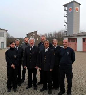 Im Auftrag der christlichen Kirchen - Anja Wood, Dietmar Leweke, Michael Keil, Christoph Pompe, Michael Bschorr, Andreas Gronemeier, Petra Siekmann-Heide und Knut Krutzsch (von links) sind „Fachberater Seelsorge“ der Feuerwehren in Lippe.