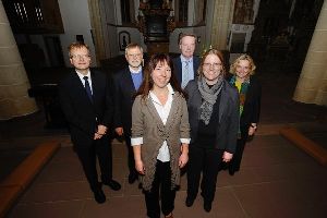 Vielfalt statt Einfalt - Schulpfarrer Claus Wagner, Rolf-Joachim Krohn-Grimberghe, Astrid Baron, Andreas Mattke, Annette Schulz, Claudia Eikmann (Schulleiterin des Dietrich-Bonhoeffer-Berufskollegs) (v.l.)